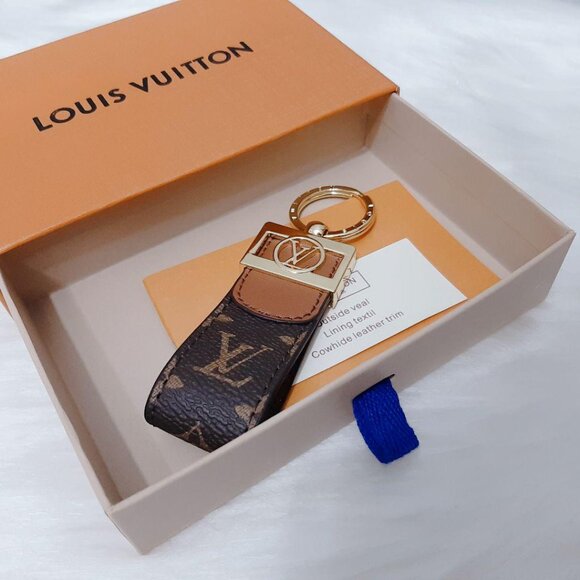 Prestige Louis Vuitton Keychain - Picture 1 of 5